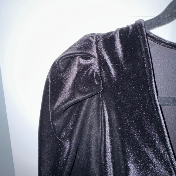 Leith Black Velvet Dress Small - Picture 4 of 5
